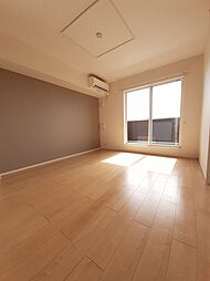 プリート日出　II 202 2階2LDKのリビング/ダイニング