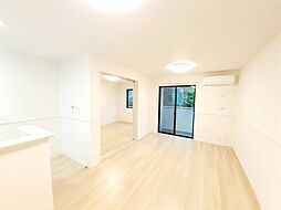 ミオリィII 104 1階1LDKのリビング/ダイニング