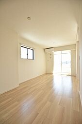 メゾン・ラ・ボヌールXVI 101 1階1LDKのリビング/ダイニング