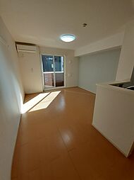 アルシェ・ノイ 103 1階ワンルームのリビング/ダイニング