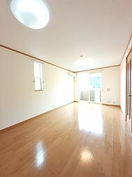 ベル・アンジュＥ棟 103 1階ワンルームのリビング/ダイニング