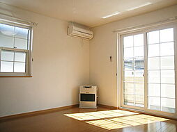 スカイクレバー 101 1階ワンルームのリビング/ダイニング