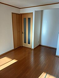 トゥー・ル・モンド 101 1階2DKのリビング/ダイニング