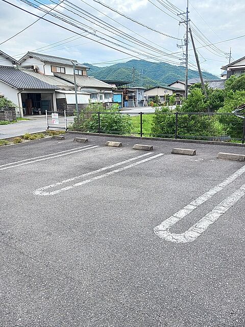 5 / 7