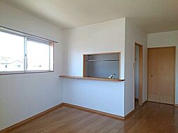 グラン　ソレイユ　（高安北） 201 2階2LDKのリビング/ダイニング