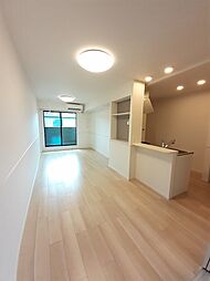 カーサ・フィオーレ　III 203 2階2LDKのリビング/ダイニング