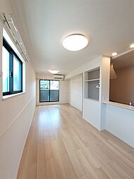 カーサ・フィオーレ　III 205 2階2LDKのリビング/ダイニング