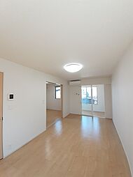 アンベリール　V 201 2階1LDKのリビング/ダイニング