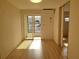 イデアールII 203 2階2LDKのリビング/ダイニング