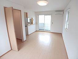 ラ・フェリーチェII 101 1階ワンルームのリビング/ダイニング