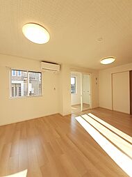 ラバン・ドールプラス 102 1階1LDKのリビング/ダイニング