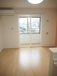 シー　フリーデ 204 2階1LDKのリビング/ダイニング