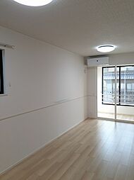 マロンベール 102 1階1LDKのリビング/ダイニング