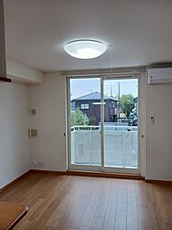 アステルン 202 2階1LDKのリビング/ダイニング