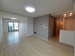 ポルチュラーカ 302 3階1LDKのリビング/ダイニング