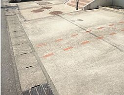4 / 4