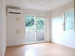 メゾンドプレジ−ル 104 1階2DKのリビング/ダイニング