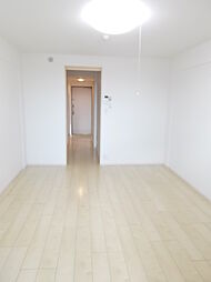 メゾン　フォーリスト 303 3階1Kのリビング/ダイニング