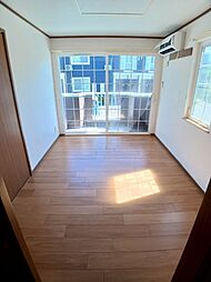 ＭｅｒｕＲｏｓｅ　II 102 1階2DKのリビング/ダイニング