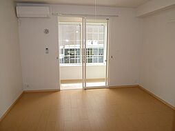 スカイ・マーク峰　II 101 1階1Kのリビング/ダイニング