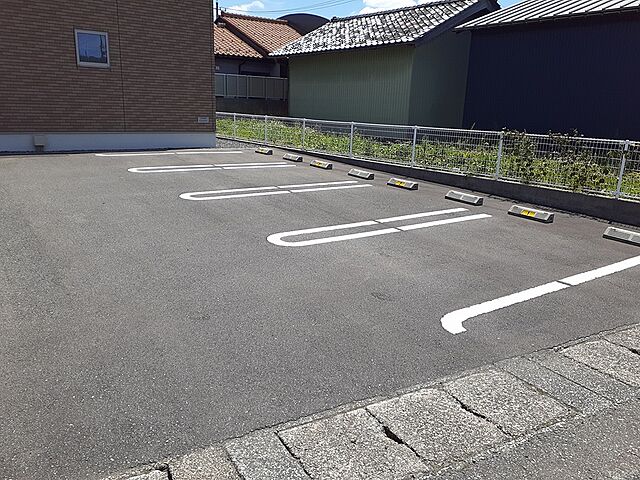 4 / 4