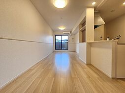 ホーク・ＦＴI 205 2階2LDKのリビング/ダイニング