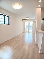 ソラリエＢ 105 1階1LDKのリビング/ダイニング