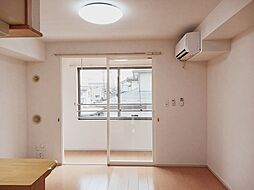 ネクステージ 202 2階1LDKのリビング/ダイニング