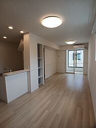 モンフレール三佐 101 1階1LDKのリビング/ダイニング