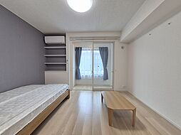 ルノ 104 1階ワンルームのリビング/ダイニング