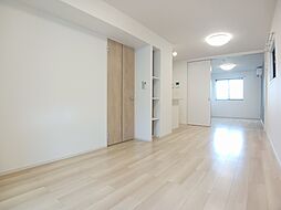 メゾン　リヴィエール　IX 104 1階1LDKのリビング/ダイニング