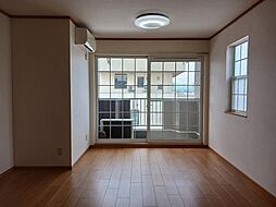 アベニューサイドテラス 201 2階2LDKのリビング/ダイニング