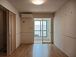 ミルキーウェイ 101 1階1LDKのリビング/ダイニング