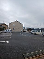 4 / 5