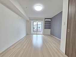 アドラブールＤ 203 2階ワンルームのリビング/ダイニング