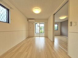 シャトー桜 101 1階1LDKのリビング/ダイニング