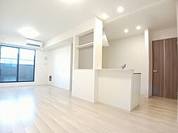 スクエアガーデン 203 2階2LDKのリビング/ダイニング