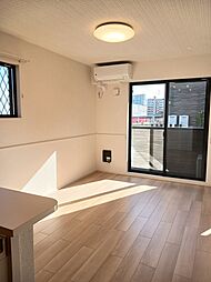 ジュメルI 101 1階1LDKのリビング/ダイニング