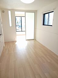 アステル・カロン 101 1階1LDKのリビング/ダイニング