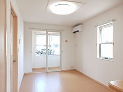 ゴールデン赤田 101 1階ワンルームのリビング/ダイニング