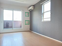 プロムナードVIII 201 2階2LDKのリビング/ダイニング