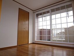 メゾンソレイユ　IV 201 2階3LDKのリビング/ダイニング