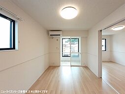 プラウド四屋　I 101 1階1LDKのリビング/ダイニング