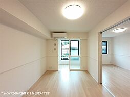 プラウド四屋　I 103 1階1LDKのリビング/ダイニング