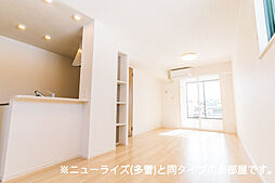 ブライト　スクエアIV 101 1階1LDKのリビング/ダイニング