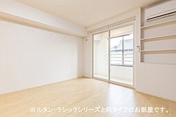 エムズガーデンＢ 202 2階ワンルームのリビング/ダイニング