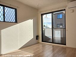 フォレストヒルズＢ 105 1階2LDKのリビング/ダイニング