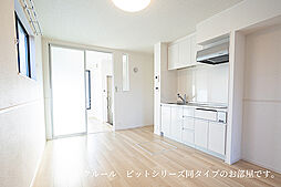 フィオーレ 103 1階1LDKのリビング/ダイニング