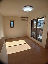 フラメゾン 201 2階1LDKのリビング/ダイニング