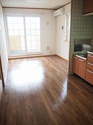 トラント・ドゥ・リスＢ 204 2階2DKのリビング/ダイニング